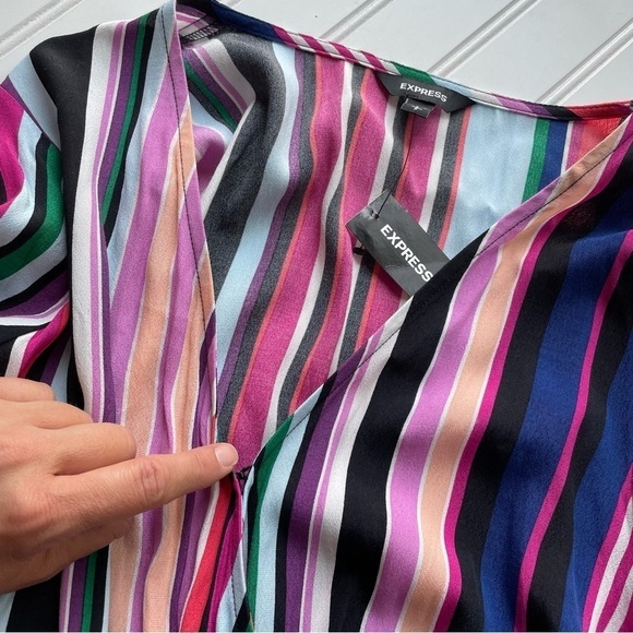 Express Romper Jumper Shorts Pink Rainbow Stripe Size Small Surplice NWT Barbie - Picture 6 of 9